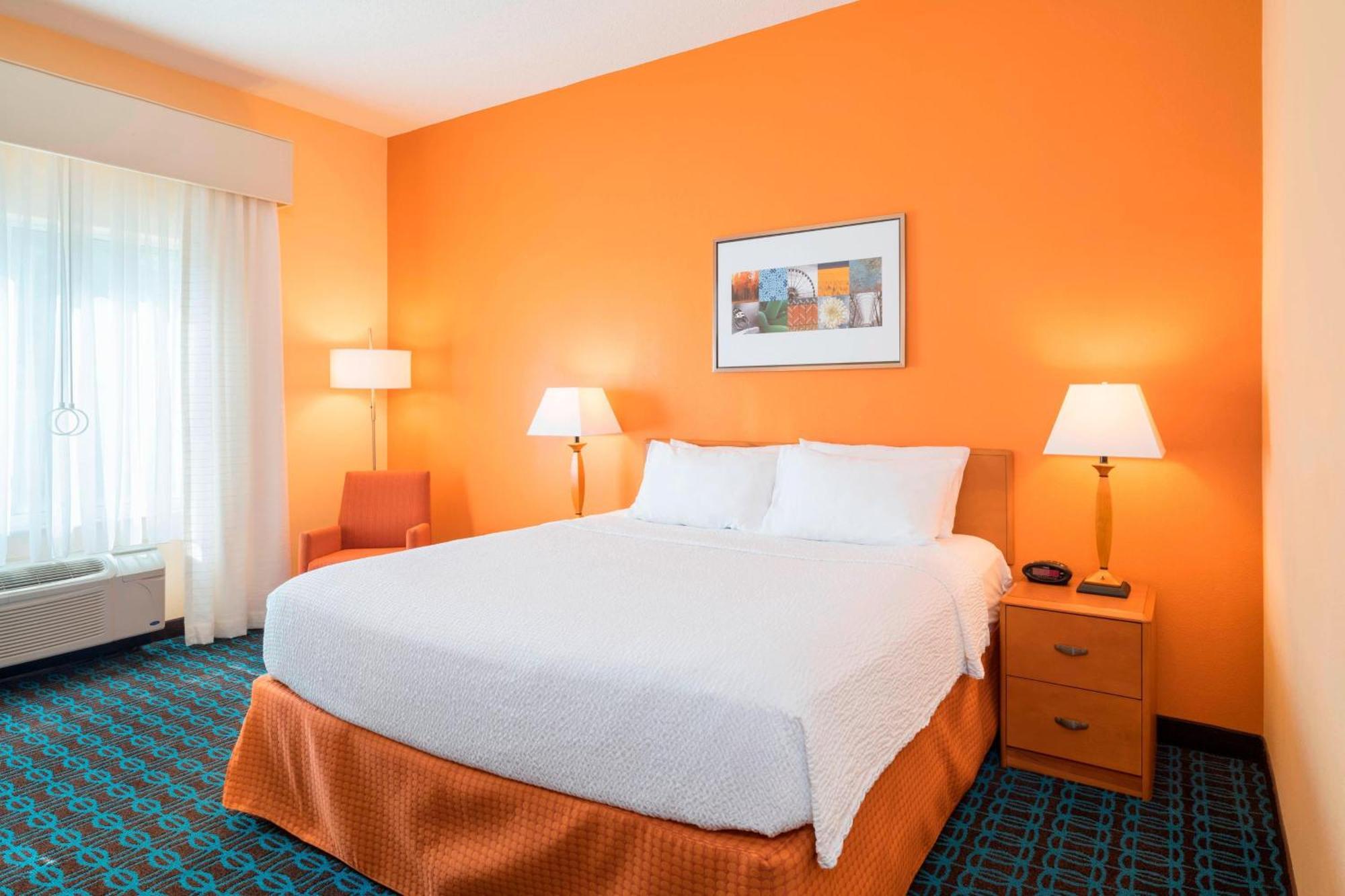 Fairfield Inn & Suites By Marriott State College Exteriör bild